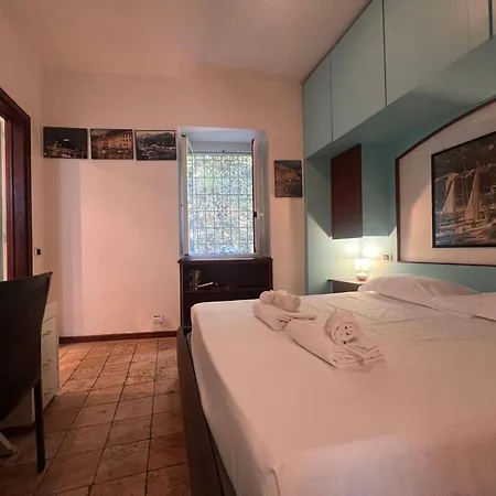 Daire Blue Dolphin Portofino